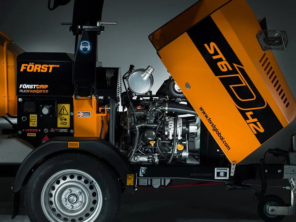 Först ST6D 42 – 42HP Doosan engine