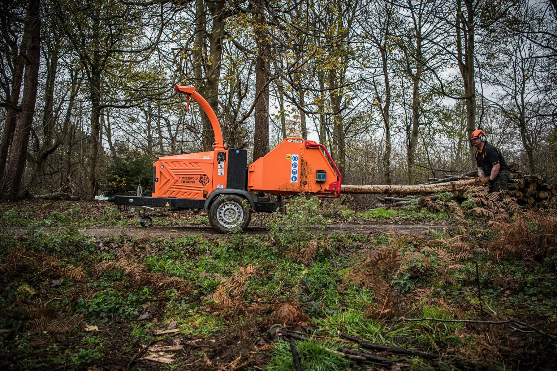 Timberwolf 280PHB Gasoline (8" Tow-behind) Timberwolf