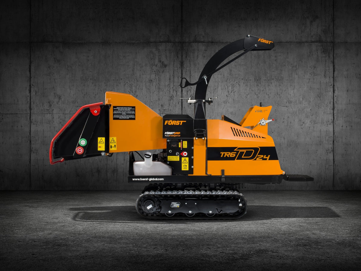 Först TR6D 24 | 6" 24HP Diesel Tracked Woodchipper Radius Industrial Works