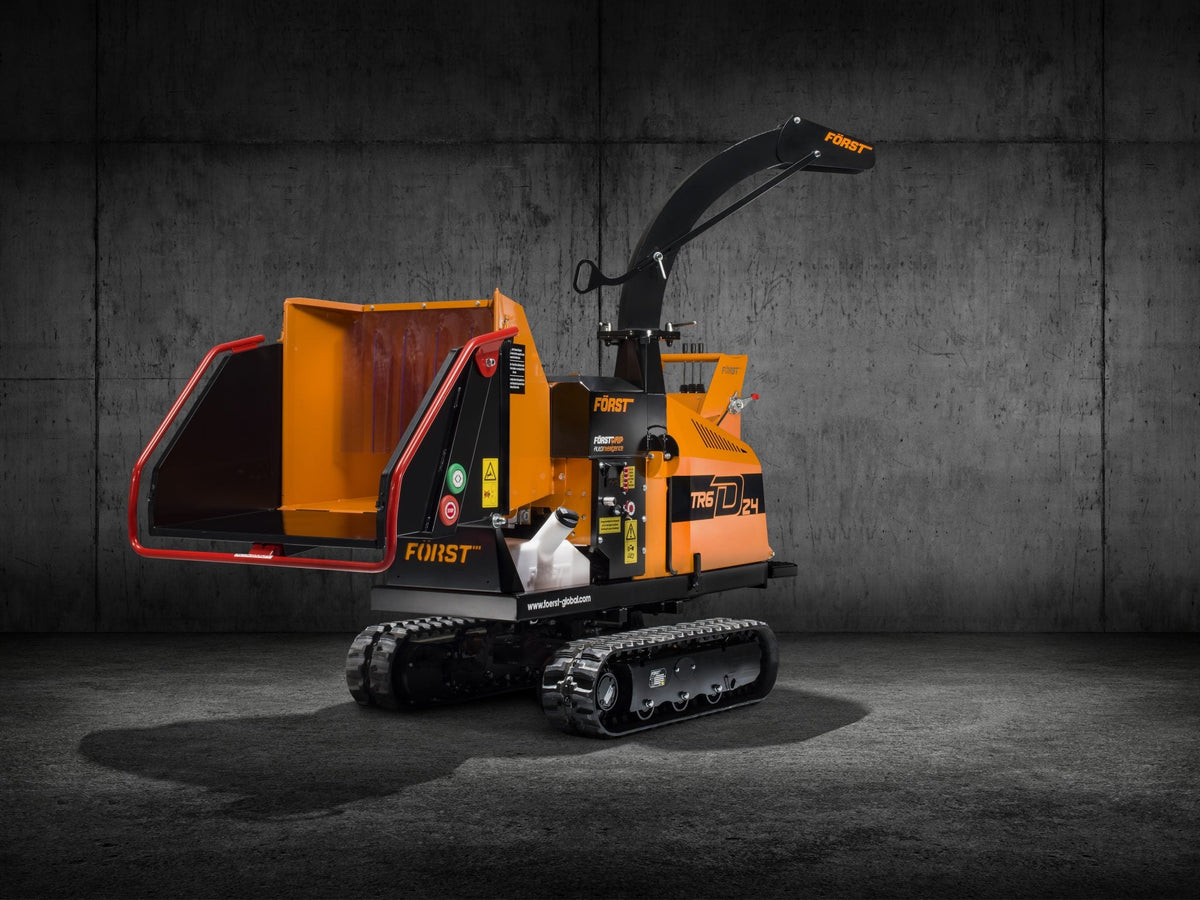 Först TR6D 24 | 6" 24HP Diesel Tracked Woodchipper view 3 Radius Industrial Works