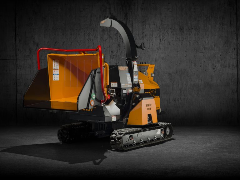 Först XR8D | 8" 55HP Diesel Embankment Tracked Woodchipper view 5 Radius Industrial Works
